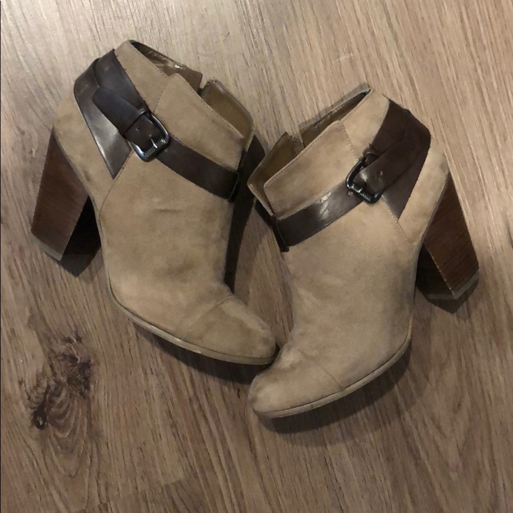 Grey/ tan booties
